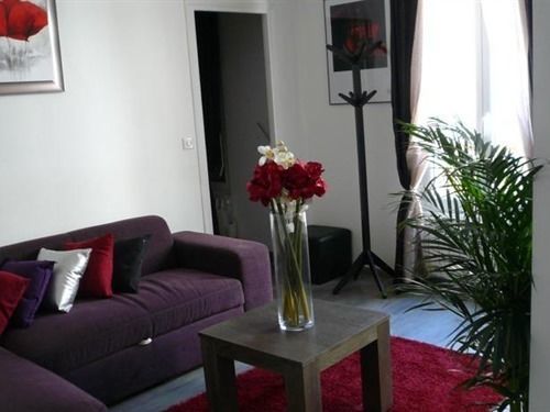 Loft Fraternite Ξενοδοχείο Bagnolet Εξωτερικό φωτογραφία